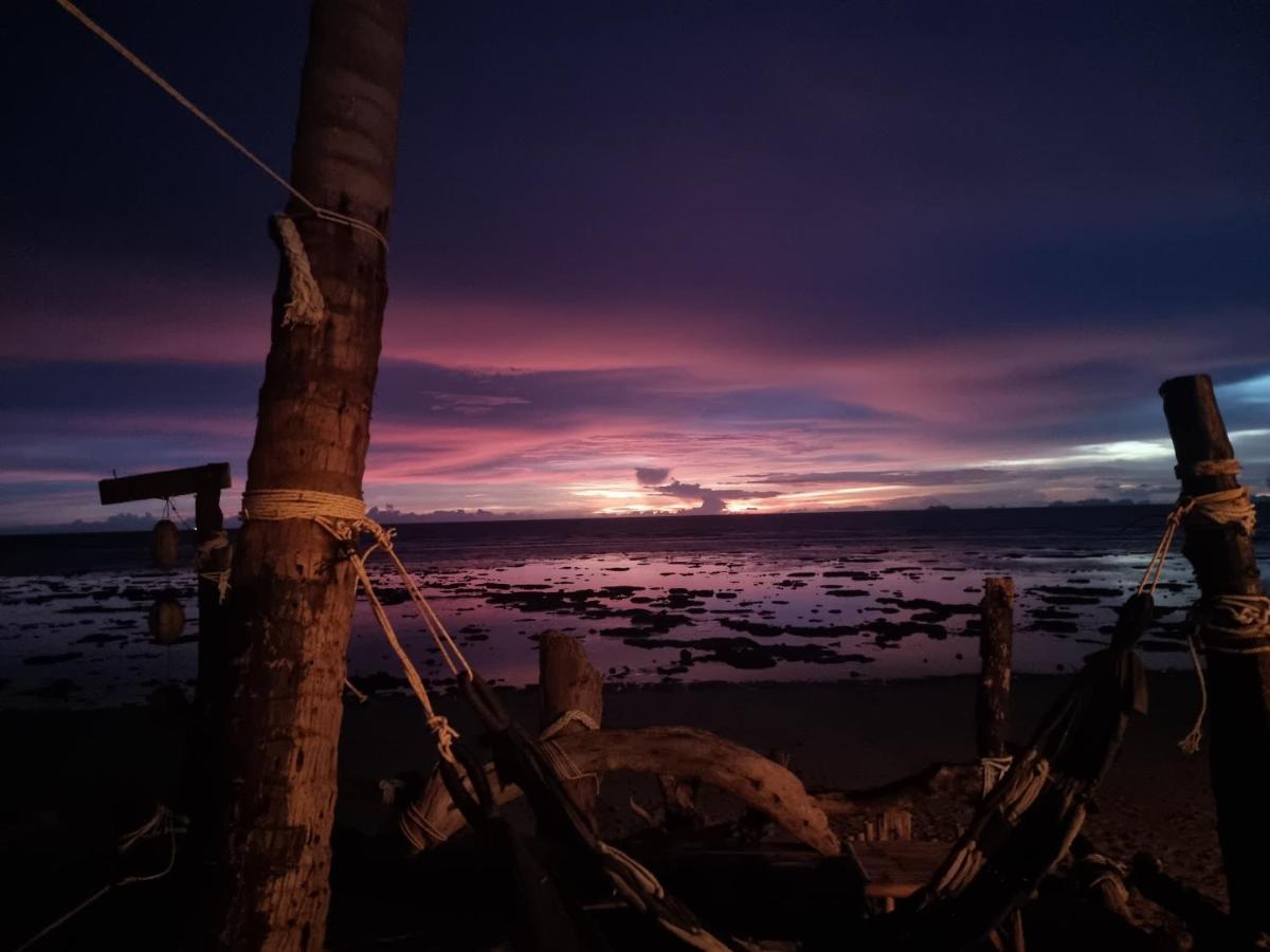 Scandinavian * Koh Lanta